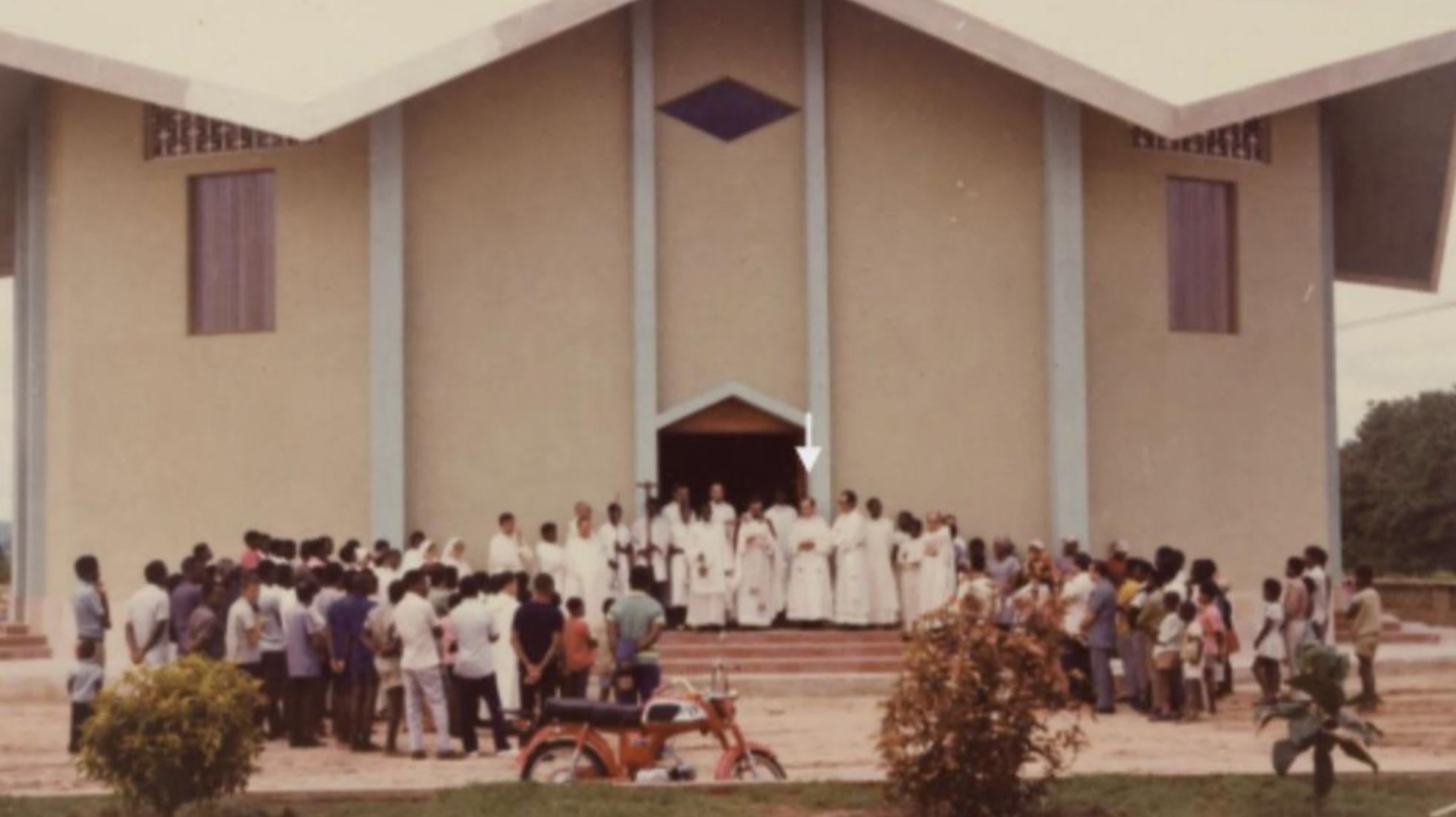 Capela da Clínica de S. Rafael em Nampula. Moçambique, década de 1980.